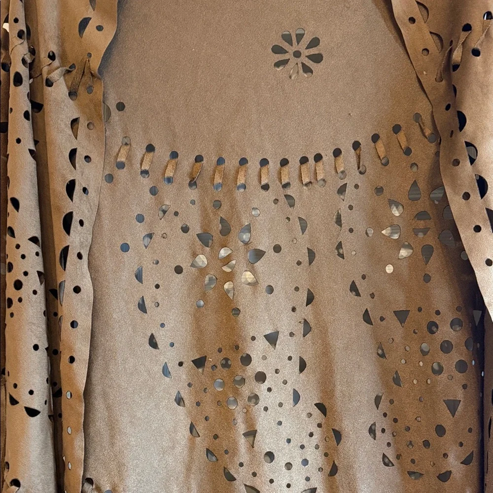 Women's Faux Suede Shawls Fringe Lace Poncho Cape - Picture 5 of 9